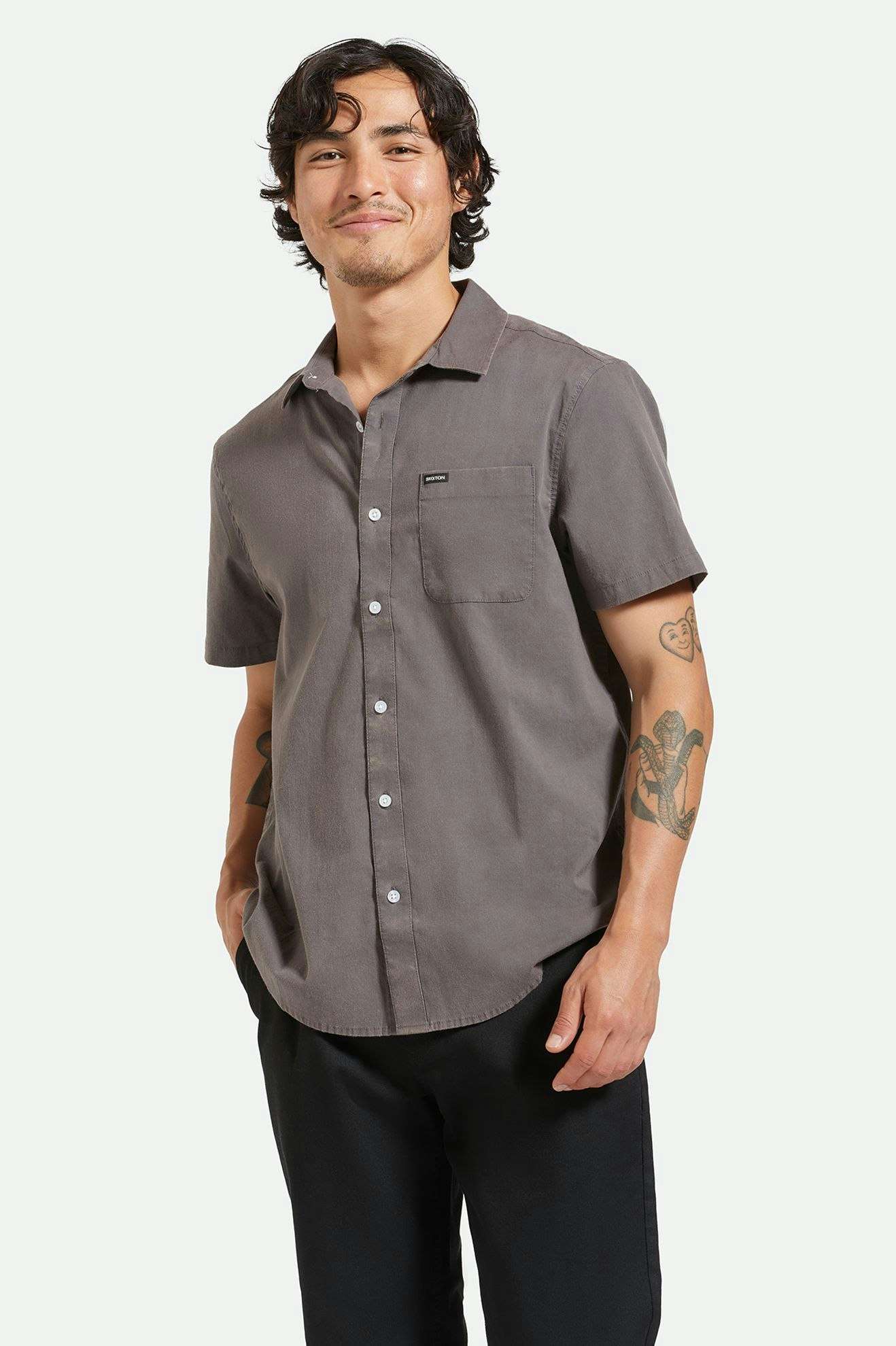 
       Men&#39;s Front Fit | Charter Sol Wash S/S Woven Shirt - Charcoal Sol Wash
     