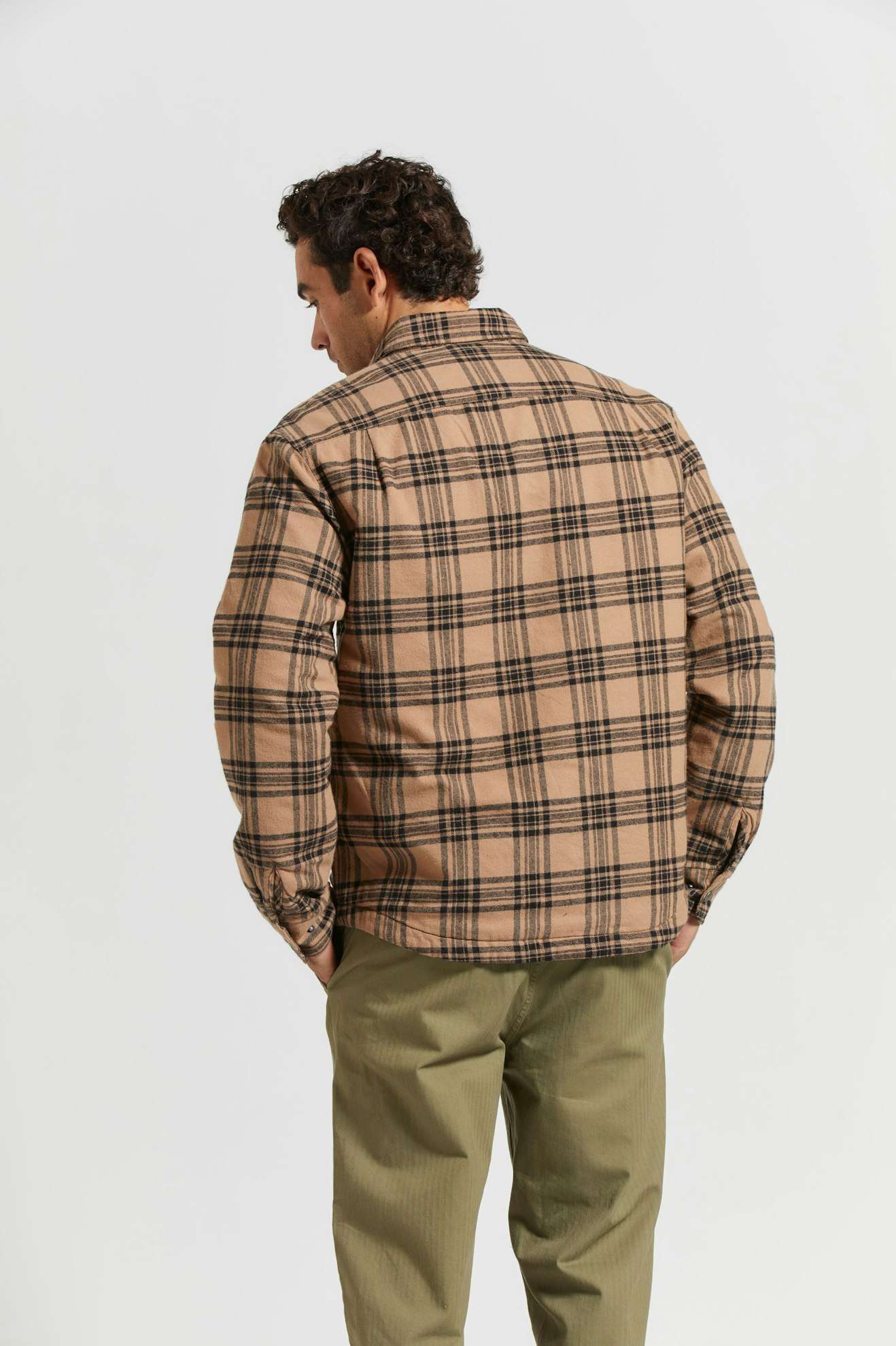 
       Men&#39;s Back Fit Image | Bowery Quilted L/S Flannel - Woodsmoke/Black
     