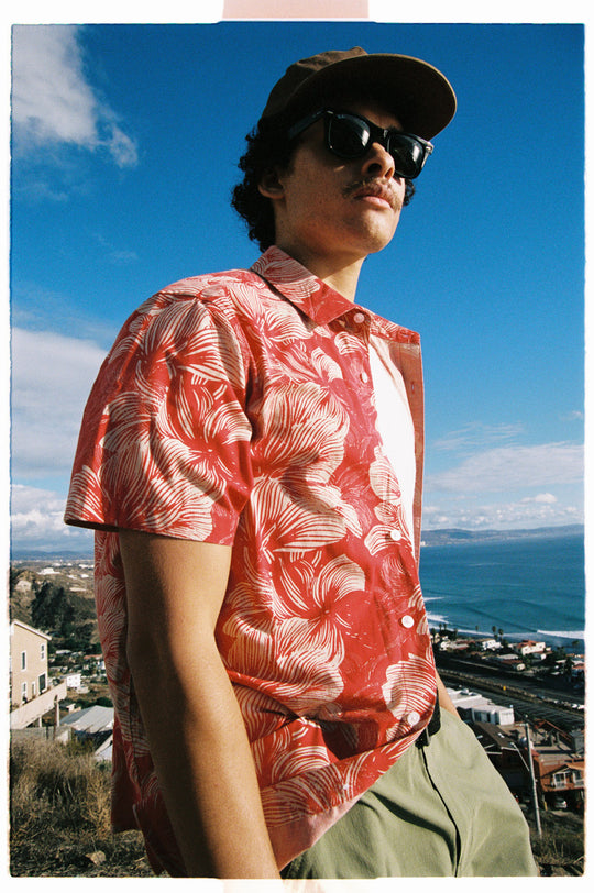 
       Brixton Charter Print S/S Woven Shirt - Casa Red/Oatmilk Floral
     