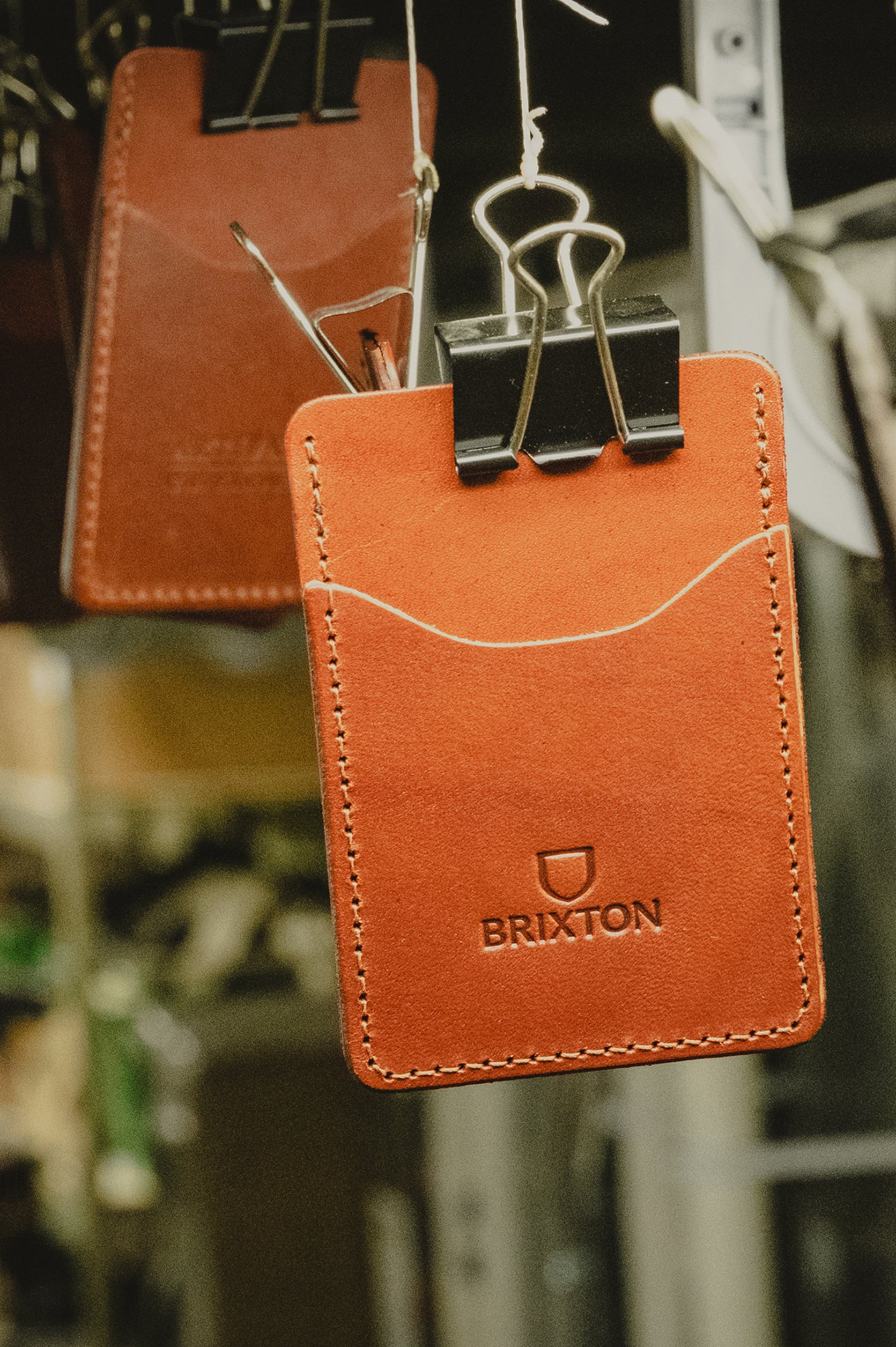 
       Brixton Brixton x Artifact Leather Card Holder Wallet - Brown
     