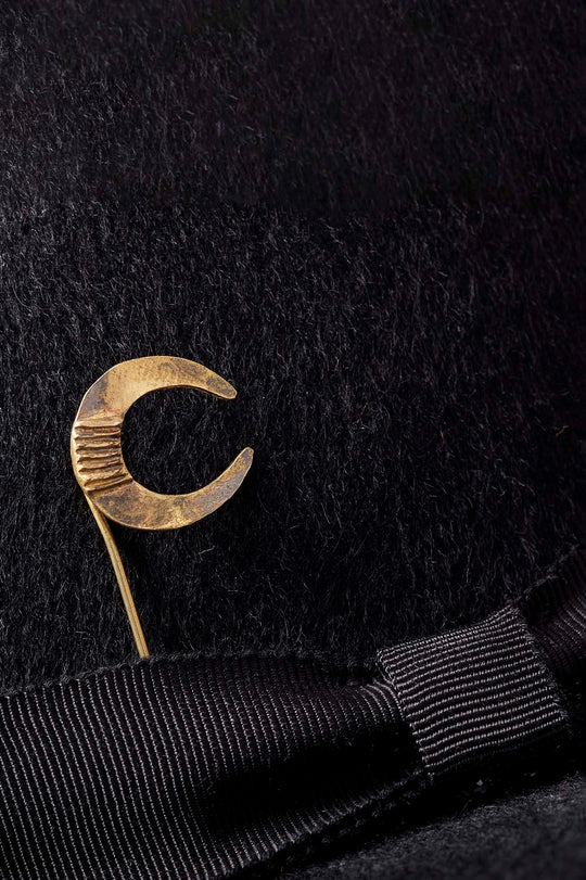 
       Brixton Becket + Quill Stick Pin - Horn
     